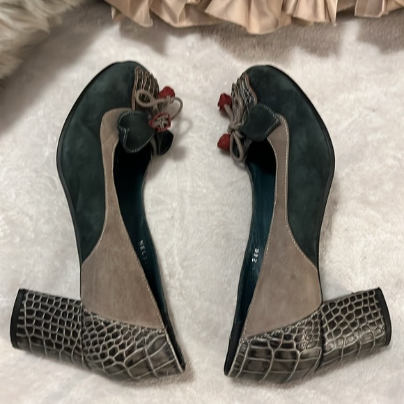 Block Heel Suede Leather Pump Slip On Shoes Sz 7 - Picture 10 of 13